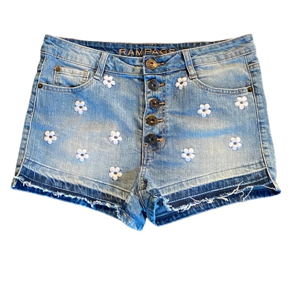 Boho  button fly distressed light wash jean shorts with embroidered flow… - Picture 3 of 10